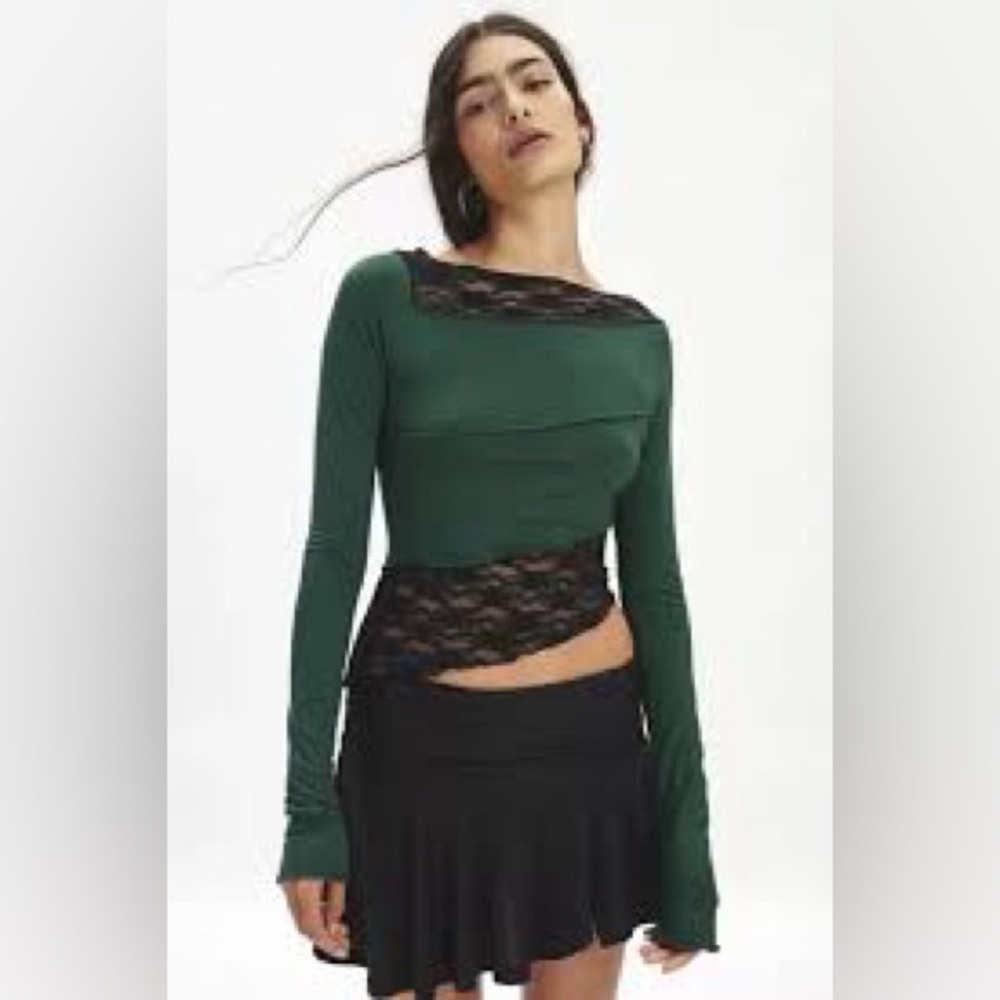 ✨3 for $30✨ NWOT | Silence & Noise Lucia Spliced Lace Asymmetric|  Grn/Blk | S 🕥